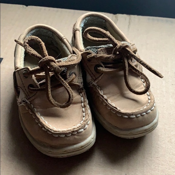 2 pair- Boy’s Sperry’s - Kids 6.5 - Picture 3 of 7